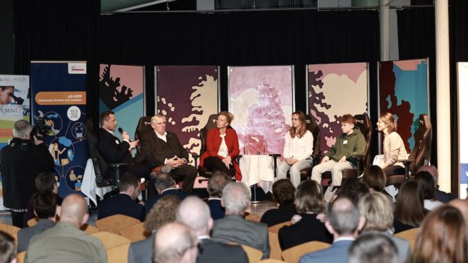 Eröffnung Technikzentrum